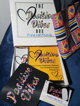 Load image into Gallery viewer, Positive Vibes Box "Signature" (2 or More Items)
